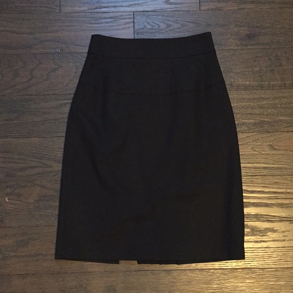 Black theory skirt